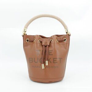 Marc Jacobs Women's The Bucket Leather Bucket Crossbody Bag Argan Oil Brown OS